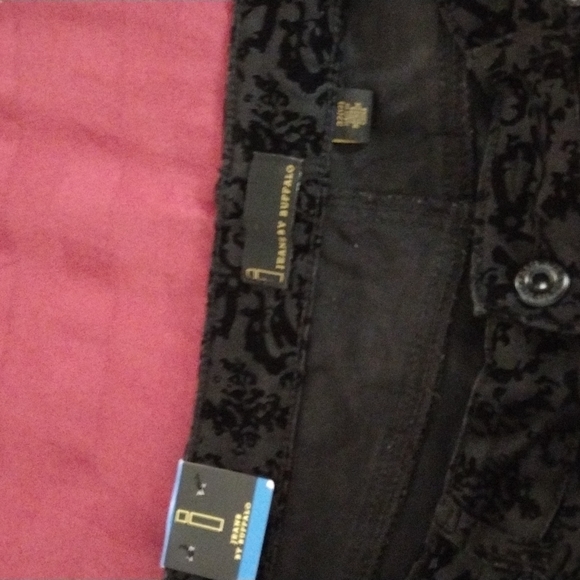 Buffalo Velvet embossed mid-rise Jeans - Picture 7 of 8